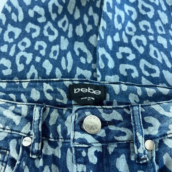 Bebe Indigo Wash Leopard Print Skinny Jeans Size 27 NWT - Picture 4 of 9
